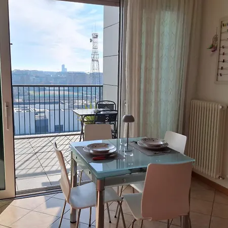 Apartmento Casa 48 - - San Raffaele * Милан